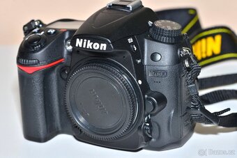 Nikon D7000 + příslušenství - 4