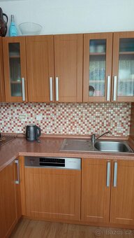 Prodám rohovou  kuchyňskou linku - 4