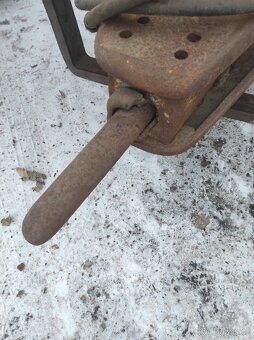 bourací kladivo HB440 - 4