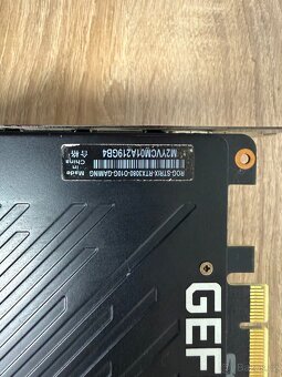 ASUS ROG STRIX RTX 3080 GAMING 10GB - 4