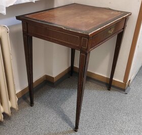Starožitný stolek - 4