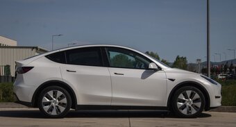Tesla Model Y Long Range 378kW - 4