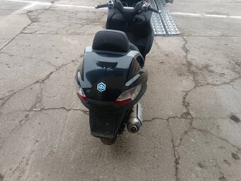 Piaggio MP3 125 - 4
