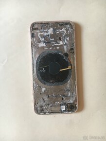 iPhone 8 - 4