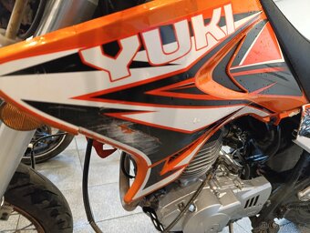 YUKI 250ccm CR dokłady - 4