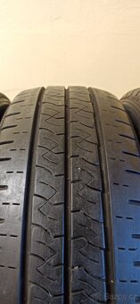 Kumho PorTrac KC53 205/65 R15C 102/100T 6-8mm - 4