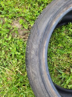 Prodám pneu 215/40 r16 - 4