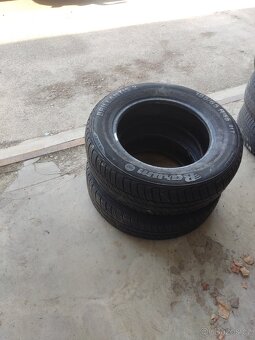 P: Letní pneu 195/65 R15 - 4