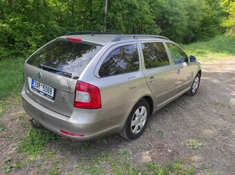 Škoda Octavia 1.6 tdi rok 2012 - 4