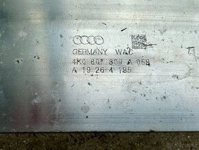 Výztuha zadního nárazníku AUDI A6 4K0807309A - 4