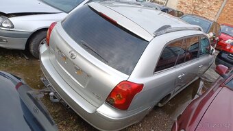 TOYOTA AVENSIS T25 FL 2.0D 66kW, motor 1CD-FTV, nahradni dil - 4