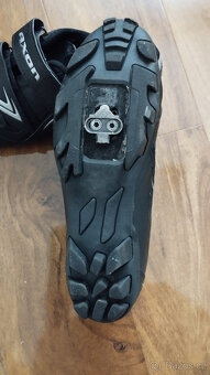 Cyklistické tretry Axon - 4