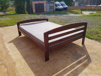 Postel z masivu 200x140, s roštem a matrací - 4