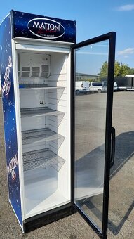 Prosklená lednice Helkama ( 400 L ) - 4