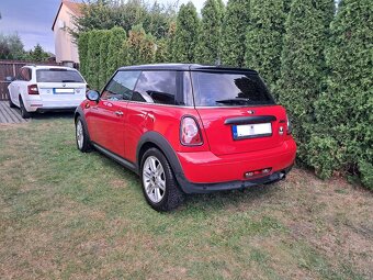 Mini Cooper 1,6i 90kW - 4