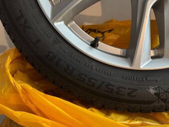 Original Volvo alu zimni sada nejeta 235/55 R18 - 4