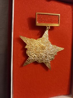 Vyznamenání ,řád,medaile -zasloužilý vynálezce perfektní sta - 4