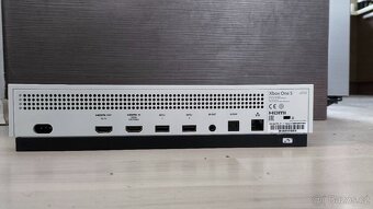 Xbox one s 1TB +2 ovladače +2 hry - 4