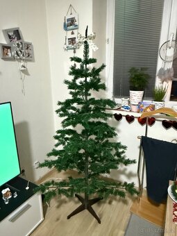 Stromeček 170cm - 4