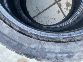 255/50r19 107v Bridgeston blizzak 2ks - 4