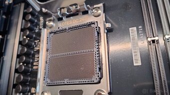 ASUS TUF GAMING B650-E WIFI - 4