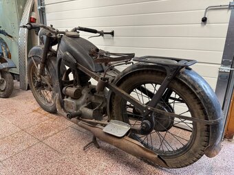 Historický motocykl BMW R35 - veterán, projekt - 4
