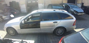 MERCEDES C W203 - Použité náhradní díly z tohoto vozu - 4