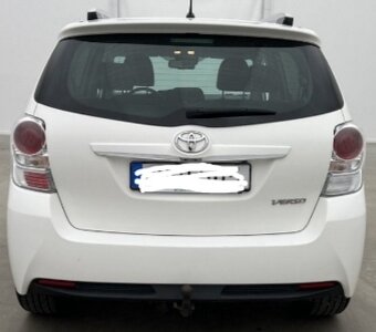 TOYOTA VERSO - 4
