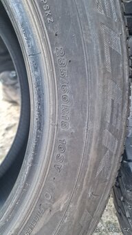 PRODÁM 2 LETNÍ PNEU BRIDGESTON 235/60/18, CENA JE ZA 2 PNEU. - 4