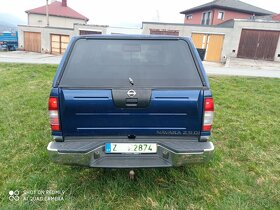 Prodám Nissan Navara D22 4x4 2,5 nafta 98 KW rv 05 130 tkm - 4