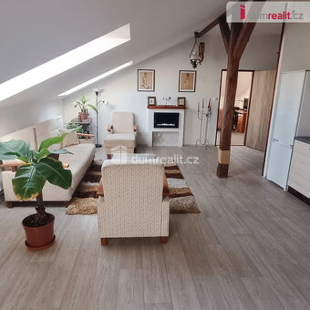 prodej zcela nového atypického podkrovního bytu, 93 m2, ul. - 4