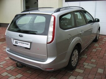 Ford Focus 1.6i 100PS Kombi Trend - 4