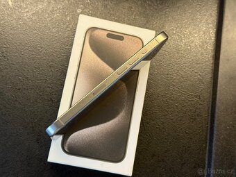 Apple iPhone 15 PRO - 4
