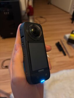 Insta360 X3 s příslušenstvím - 4