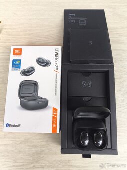 Sluchátka JBL - 4