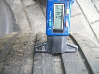 sada letní Goodyear F1 225.45.17 91Y - 4