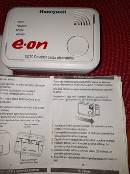 novy,nepouzity detektor CO HONEYWELL - 4