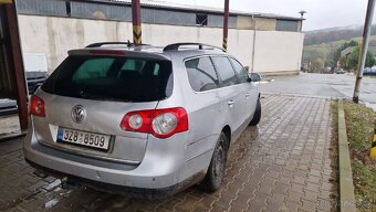 Volkswagen Passat - 4