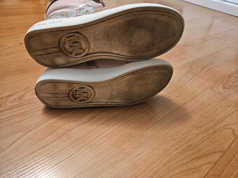 Dívčí kotníčkové boty MK - 4