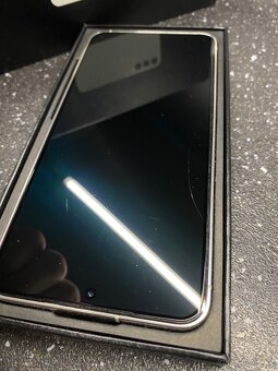 Prodám Samsung Galaxy S23 - 256 GB,bílý - 4