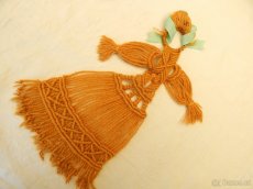 Drhaná panenka / MACRAMÉ / - 4