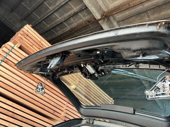 BMW E39 touring víko kufru - 4