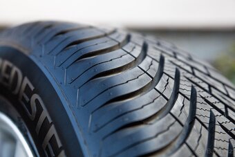 Celoroční pneumatiky 205/60 R15 s ALU disky 7Jx15H2 - 4