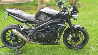 Triumph Speed Triple 1050 - 4