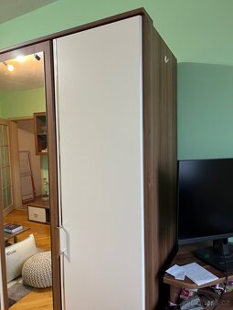 Skříň - 4