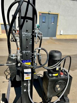 Stroj na vytahování mědi / z elektromotorů statorů - 4
