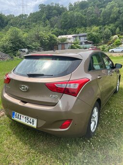 Prodám  Hyundai I30, 1.4i 73kW - 4