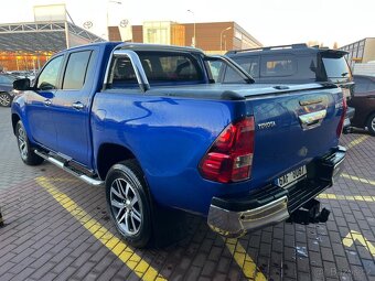 Toyota Hilux - 4