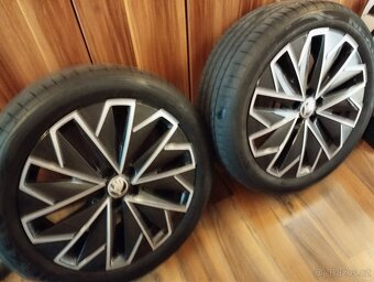 Originál ALU kola Škoda Scala Kamiq R17 + letní pneu - 4