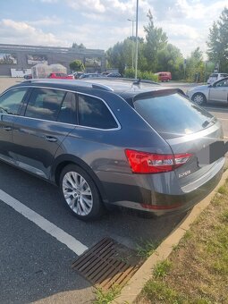 Škoda superb 1.4 hybrid - 4